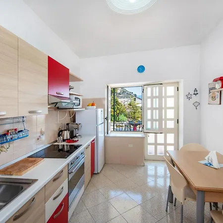Casa Famuli With Incredible Sea View 別荘 アマルフィ