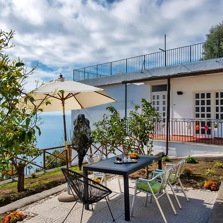 Casa Famuli With Incredible Sea View 別荘 アマルフィ